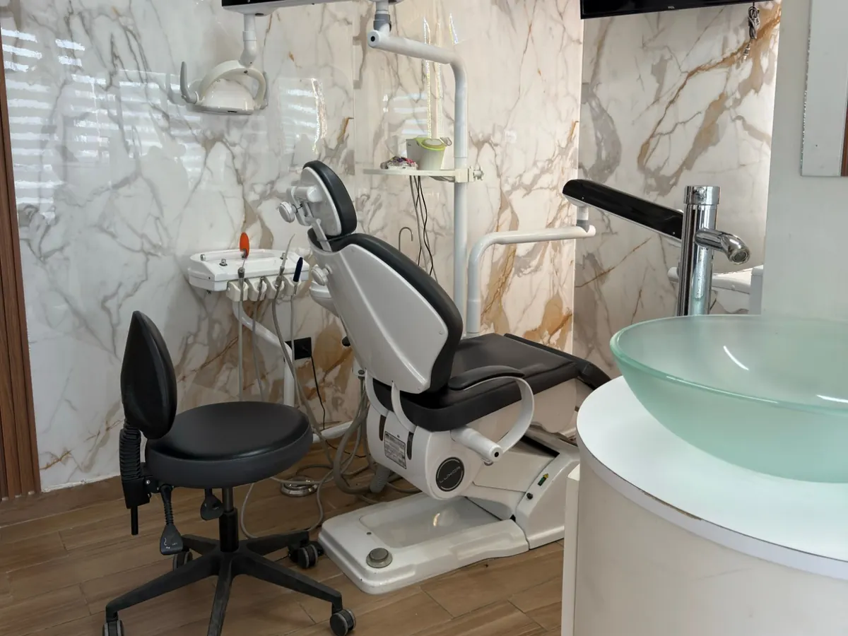 Gabinete dental para limpieza dental profesional en Monterrey