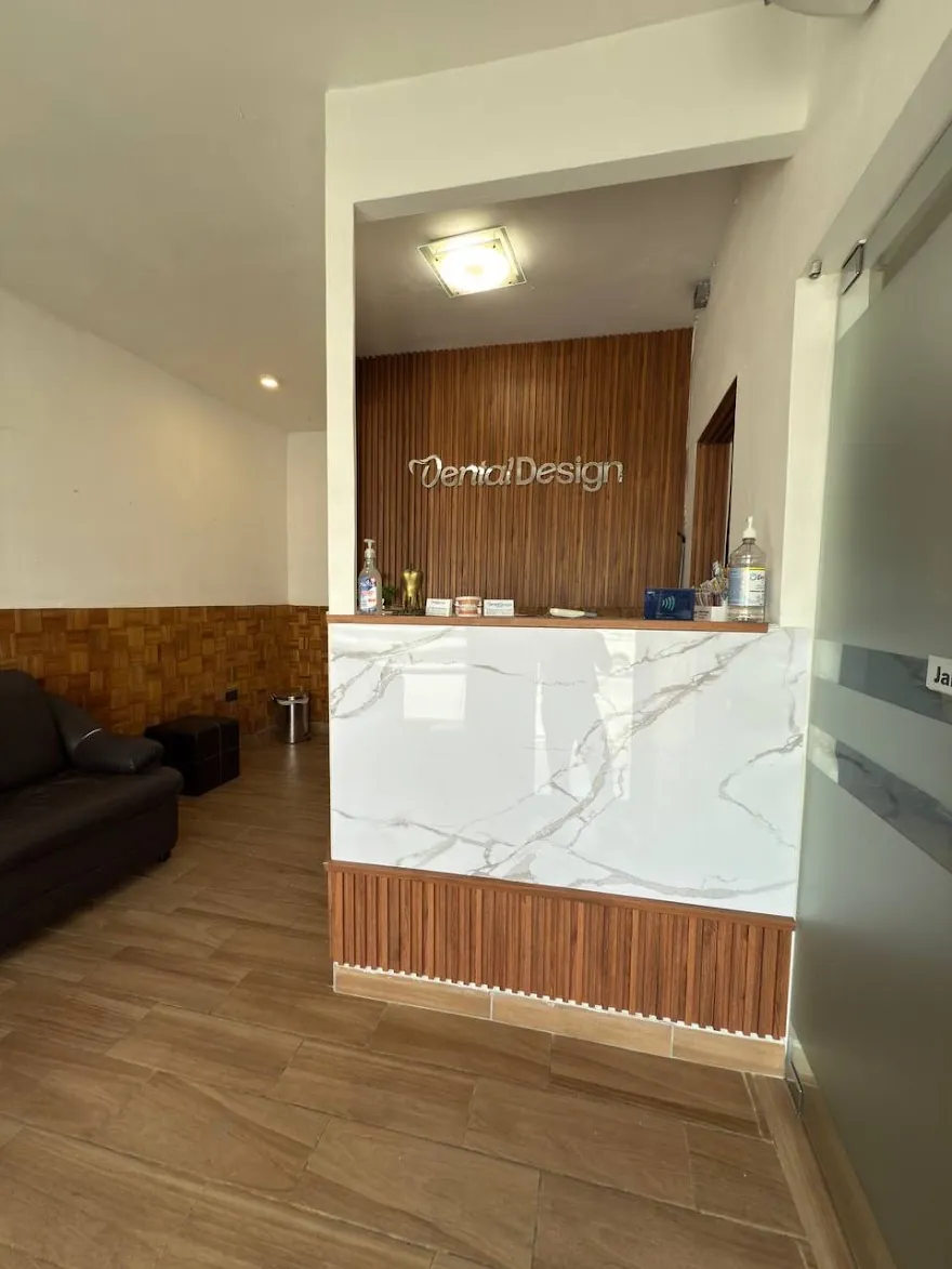 Recepción del consultorio dental del Dr. Jorge Ancheyta en Monterrey